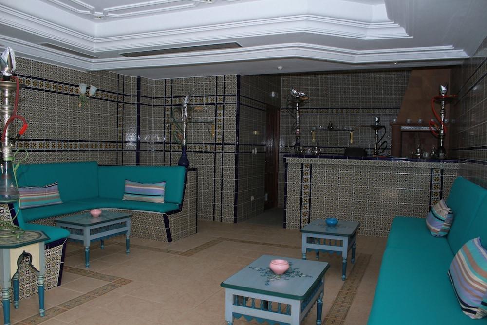 Le Grand Hotels Des Thermes Mezraia Екстериор снимка