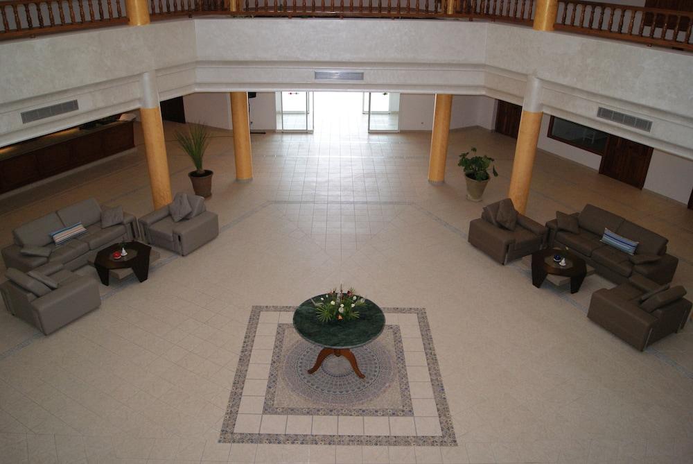 Le Grand Hotels Des Thermes Mezraia Екстериор снимка
