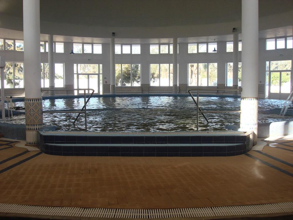 Le Grand Hotels Des Thermes Mezraia Екстериор снимка